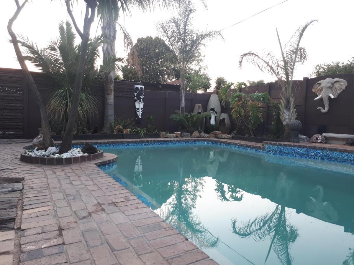Bed and Breakfast La Casa on Bashee Boksburg Exterior foto